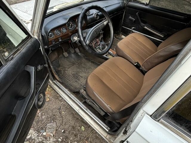 Білий ВАЗ 2106, об'ємом двигуна 1.3 л та пробігом 180 тис. км за 650 $, фото 7 на Automoto.ua