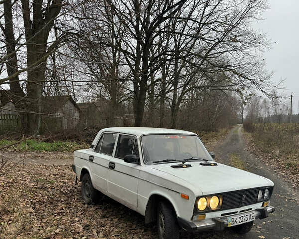 Белый ВАЗ 2106, объемом двигателя 1.3 л и пробегом 150 тыс. км за 550 $, фото 2 на Automoto.ua