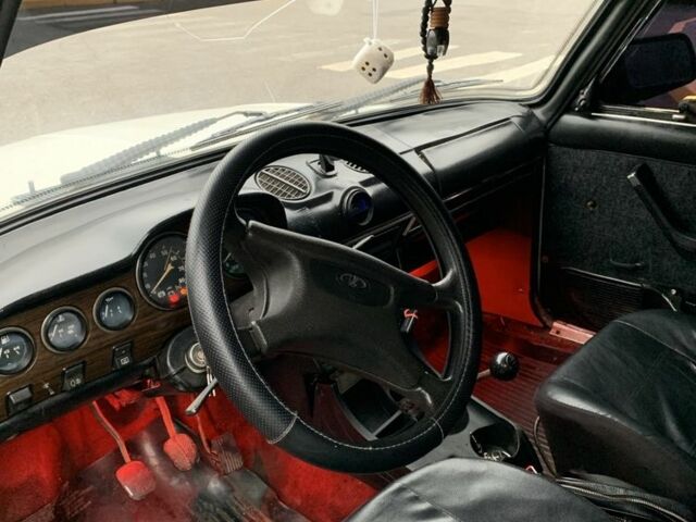 Белый ВАЗ 2106, объемом двигателя 1.3 л и пробегом 1000 тыс. км за 548 $, фото 6 на Automoto.ua