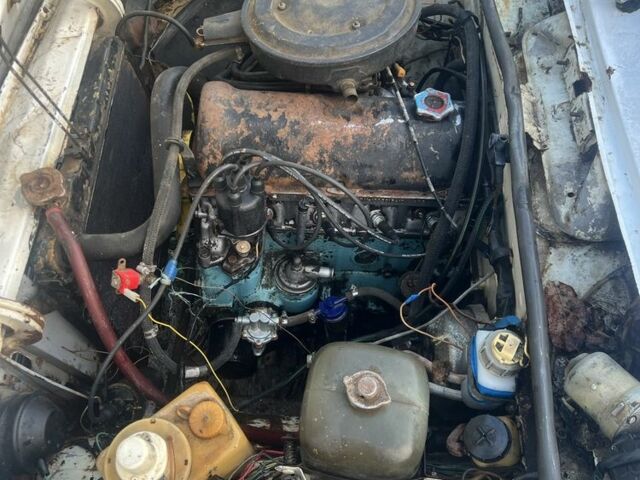 Белый ВАЗ 2106, объемом двигателя 1.6 л и пробегом 456 тыс. км за 354 $, фото 5 на Automoto.ua