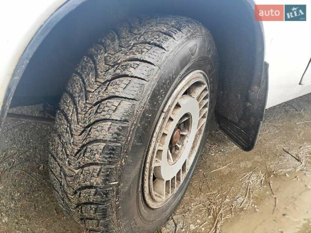 Белый ВАЗ 2106, объемом двигателя 1.3 л и пробегом 101 тыс. км за 900 $, фото 7 на Automoto.ua