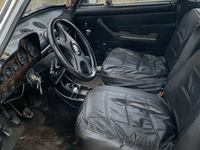 Білий ВАЗ 2106, об'ємом двигуна 1.5 л та пробігом 777 тис. км за 300 $, фото 5 на Automoto.ua