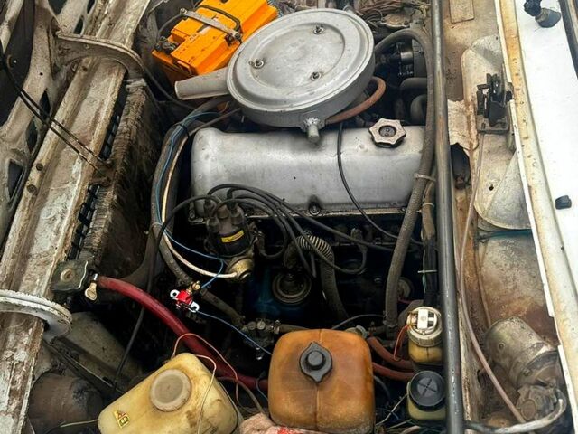 Білий ВАЗ 2106, об'ємом двигуна 1.5 л та пробігом 263 тис. км за 700 $, фото 11 на Automoto.ua