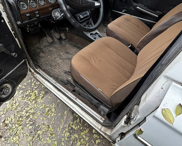 Білий ВАЗ 2106, об'ємом двигуна 1.29 л та пробігом 160 тис. км за 700 $, фото 6 на Automoto.ua