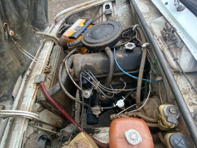 Білий ВАЗ 2106, об'ємом двигуна 1.5 л та пробігом 1000 тис. км за 308 $, фото 8 на Automoto.ua