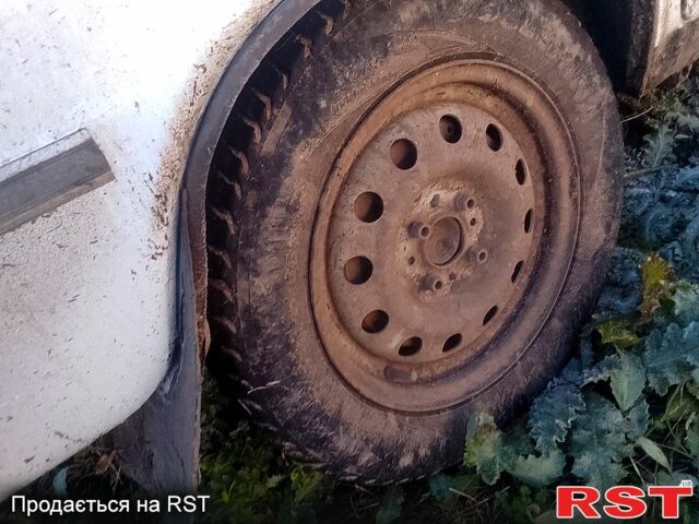 Белый ВАЗ 2106, объемом двигателя 1.6 л и пробегом 0 тыс. км за 550 $, фото 1 на Automoto.ua