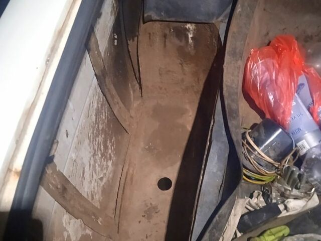 Білий ВАЗ 2106, об'ємом двигуна 1.6 л та пробігом 0 тис. км за 700 $, фото 4 на Automoto.ua