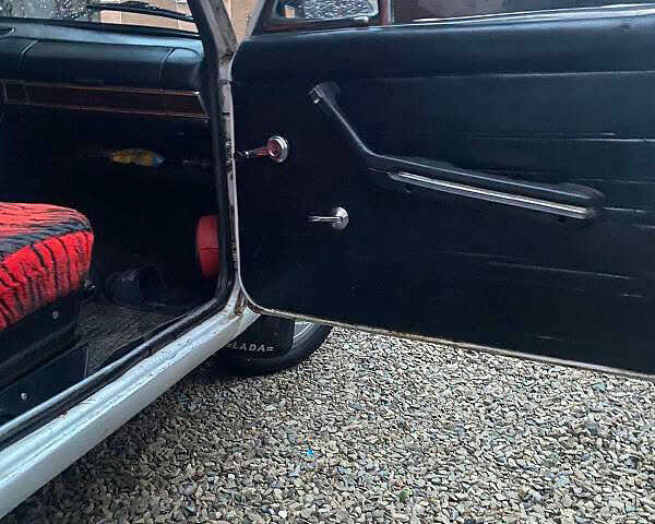 Белый ВАЗ 2106, объемом двигателя 1.6 л и пробегом 80 тыс. км за 750 $, фото 4 на Automoto.ua