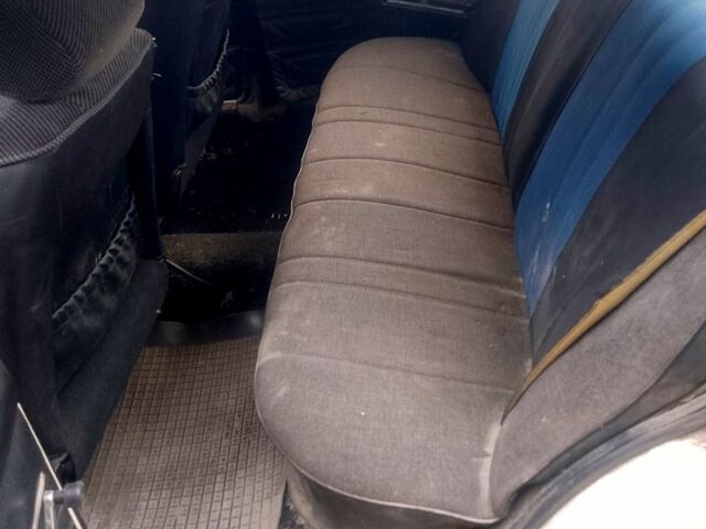 Белый ВАЗ 2106, объемом двигателя 1.3 л и пробегом 0 тыс. км за 360 $, фото 4 на Automoto.ua