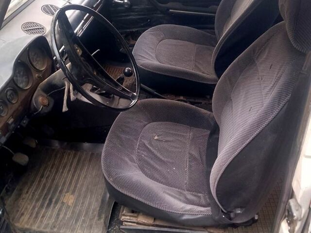 Белый ВАЗ 2106, объемом двигателя 1.3 л и пробегом 0 тыс. км за 360 $, фото 6 на Automoto.ua