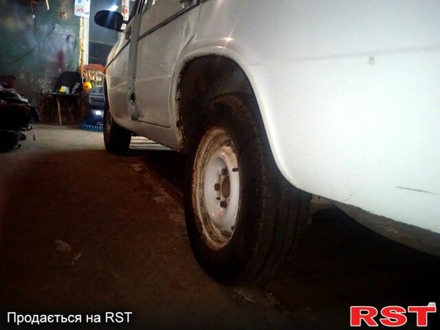 Білий ВАЗ 2106, об'ємом двигуна 1.6 л та пробігом 0 тис. км за 700 $, фото 3 на Automoto.ua