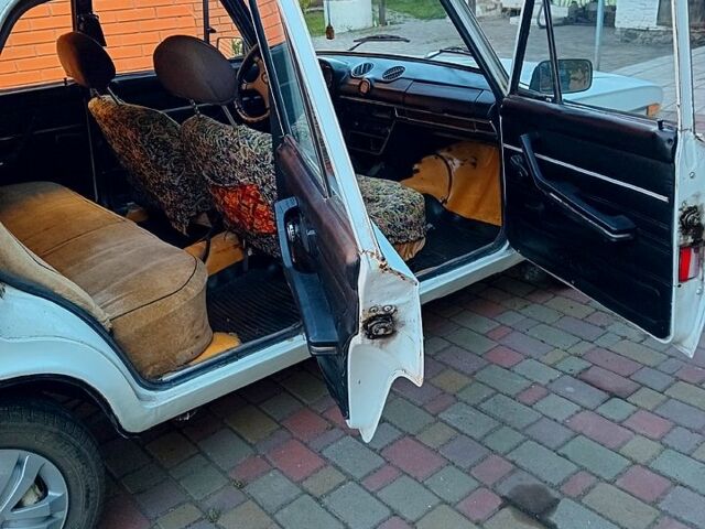 Білий ВАЗ 2106, об'ємом двигуна 1.3 л та пробігом 170 тис. км за 640 $, фото 5 на Automoto.ua