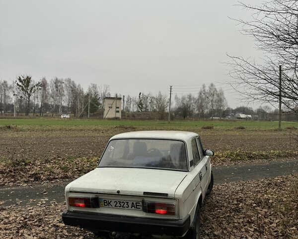 Белый ВАЗ 2106, объемом двигателя 1.3 л и пробегом 150 тыс. км за 550 $, фото 4 на Automoto.ua