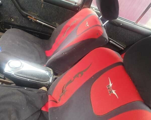 Білий ВАЗ 2106, об'ємом двигуна 1 л та пробігом 100 тис. км за 355 $, фото 4 на Automoto.ua