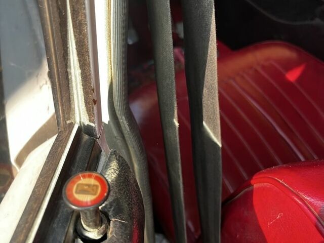 Белый ВАЗ 2106, объемом двигателя 1.3 л и пробегом 332 тыс. км за 1200 $, фото 2 на Automoto.ua