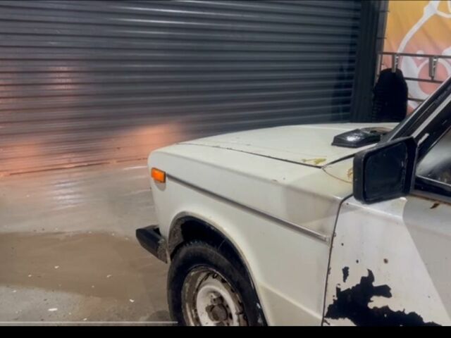 Белый ВАЗ 2106, объемом двигателя 0 л и пробегом 777 тыс. км за 355 $, фото 3 на Automoto.ua