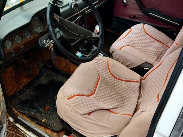 Белый ВАЗ 2106, объемом двигателя 1.3 л и пробегом 22 тыс. км за 350 $, фото 4 на Automoto.ua