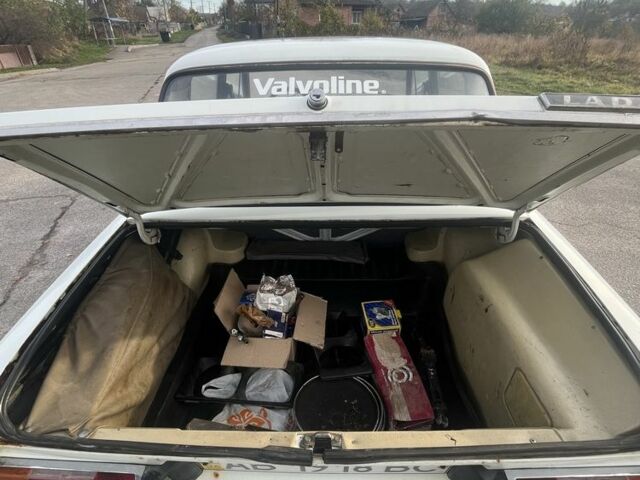 ВАЗ 2106 1989 у Вінниці на Automoto.ua Білий ВАЗ 2106, об'ємом двигуна 1.3 л та пробігом 60 тис. км за 700 $, фото 6 на Automoto.ua