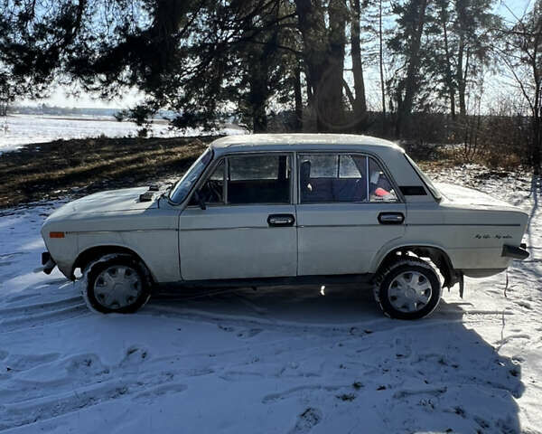 Белый ВАЗ 2106, объемом двигателя 1.3 л и пробегом 75 тыс. км за 500 $, фото 5 на Automoto.ua