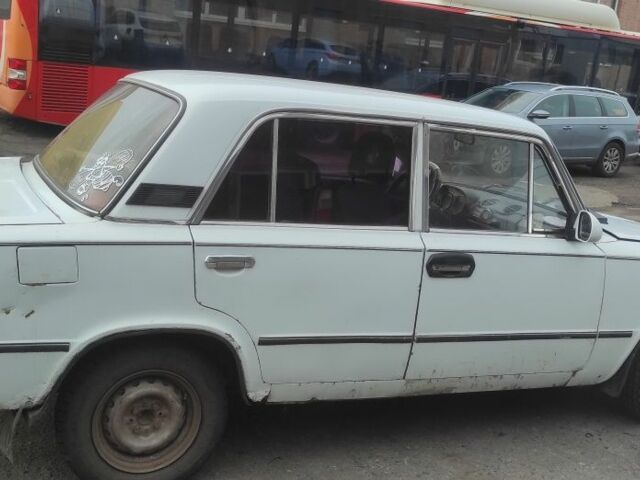 Білий ВАЗ 2106, об'ємом двигуна 0 л та пробігом 100 тис. км за 600 $, фото 2 на Automoto.ua