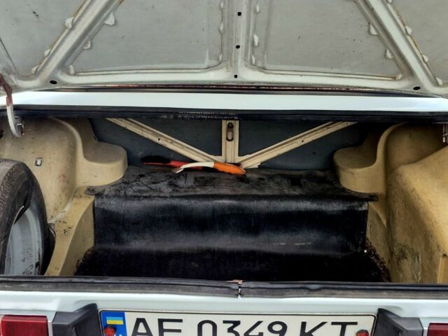 Білий ВАЗ 2106, об'ємом двигуна 1.5 л та пробігом 141 тис. км за 1150 $, фото 6 на Automoto.ua