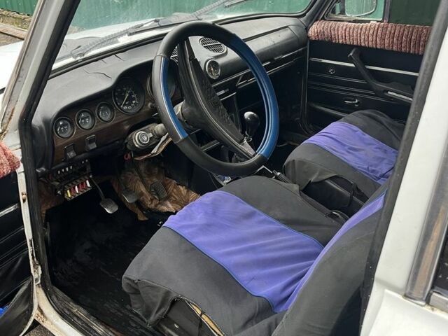 Білий ВАЗ 2106, об'ємом двигуна 1.5 л та пробігом 140 тис. км за 217 $, фото 7 на Automoto.ua