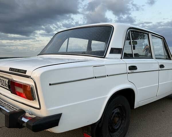 Белый ВАЗ 2106, объемом двигателя 1.3 л и пробегом 300 тыс. км за 1300 $, фото 6 на Automoto.ua