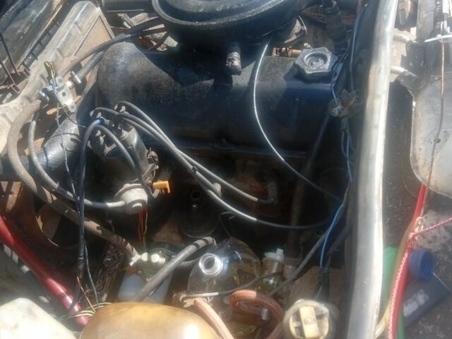 Белый ВАЗ 2106, объемом двигателя 1 л и пробегом 1 тыс. км за 500 $, фото 6 на Automoto.ua