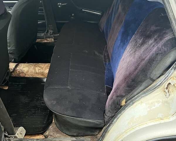Белый ВАЗ 2106, объемом двигателя 1.5 л и пробегом 140 тыс. км за 243 $, фото 3 на Automoto.ua