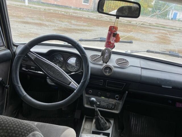 Білий ВАЗ 2106, об'ємом двигуна 1.6 л та пробігом 666 тис. км за 763 $, фото 4 на Automoto.ua