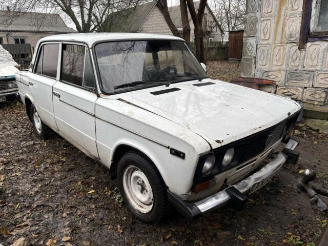 Белый ВАЗ 2106, объемом двигателя 1.5 л и пробегом 300 тыс. км за 300 $, фото 4 на Automoto.ua
