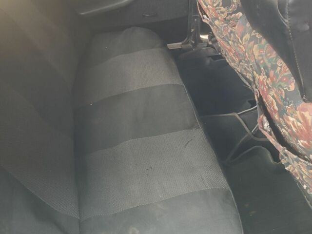 Белый ВАЗ 2106, объемом двигателя 1.5 л и пробегом 678 тыс. км за 381 $, фото 5 на Automoto.ua