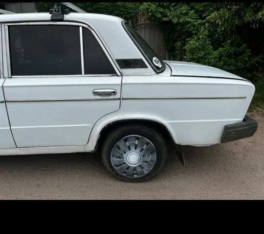Белый ВАЗ 2106, объемом двигателя 0 л и пробегом 59 тыс. км за 836 $, фото 2 на Automoto.ua