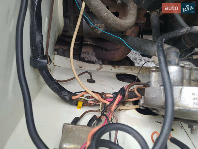 Білий ВАЗ 2106, об'ємом двигуна 1.29 л та пробігом 133 тис. км за 1650 $, фото 11 на Automoto.ua