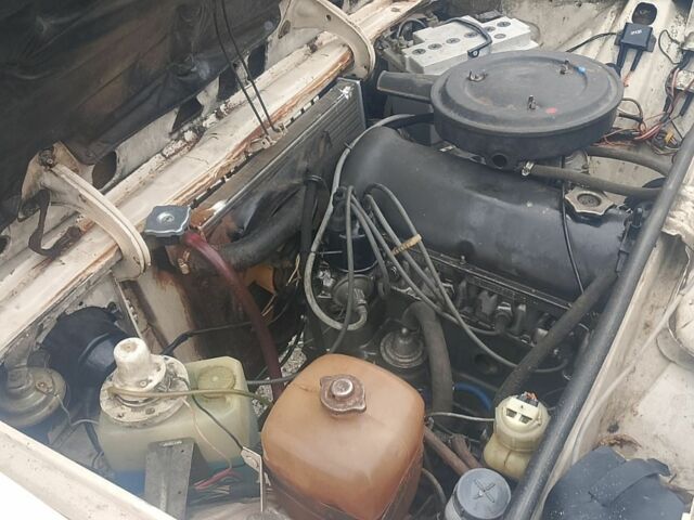 Белый ВАЗ 2106, объемом двигателя 0 л и пробегом 111 тыс. км за 286 $, фото 4 на Automoto.ua