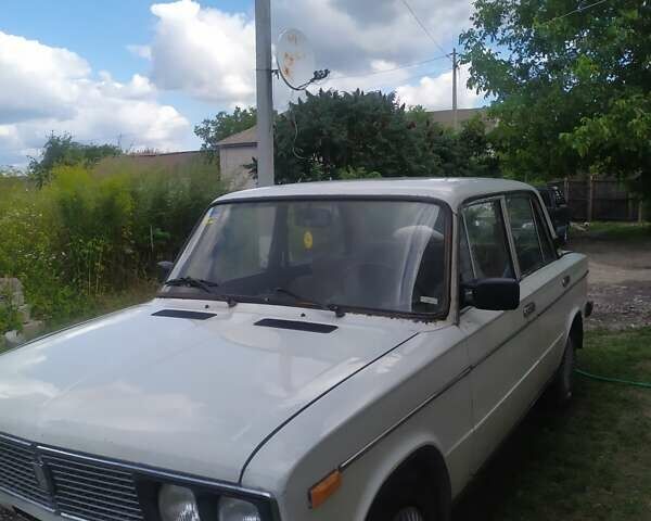Белый ВАЗ 2106, объемом двигателя 1.29 л и пробегом 225 тыс. км за 650 $, фото 1 на Automoto.ua