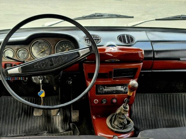 Білий ВАЗ 2106, об'ємом двигуна 1.5 л та пробігом 141 тис. км за 1150 $, фото 5 на Automoto.ua