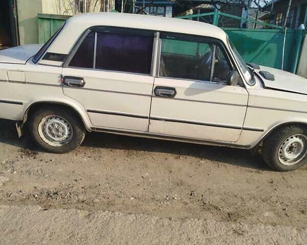 Белый ВАЗ 2106, объемом двигателя 1.3 л и пробегом 200 тыс. км за 1000 $, фото 2 на Automoto.ua