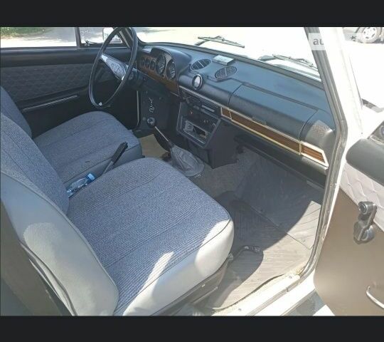 Белый ВАЗ 2106, объемом двигателя 0 л и пробегом 82 тыс. км за 2550 $, фото 13 на Automoto.ua