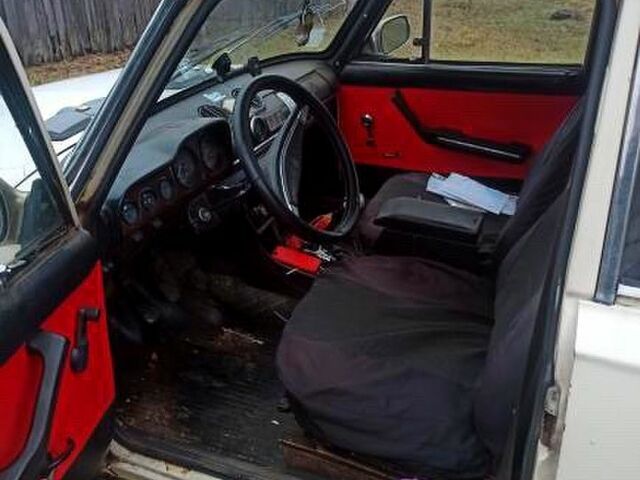 Белый ВАЗ 2106, объемом двигателя 13 л и пробегом 0 тыс. км за 500 $, фото 3 на Automoto.ua