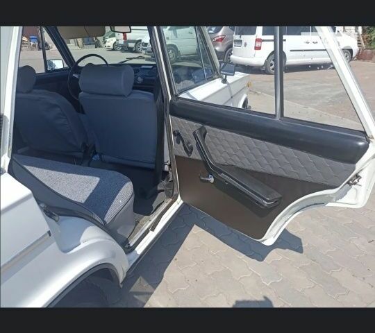 Белый ВАЗ 2106, объемом двигателя 0 л и пробегом 82 тыс. км за 2550 $, фото 12 на Automoto.ua