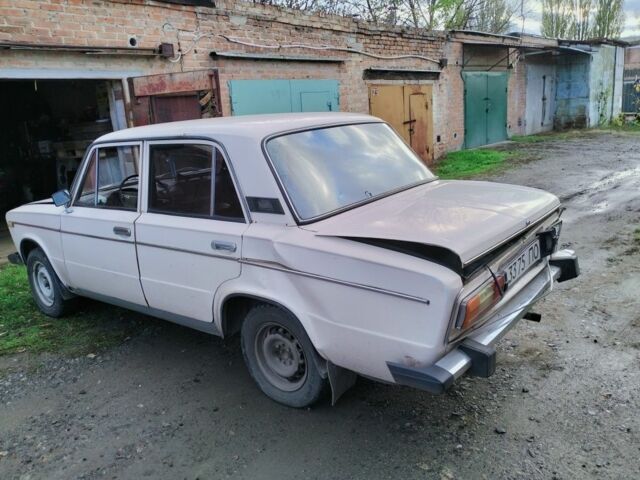 Белый ВАЗ 2106, объемом двигателя 0 л и пробегом 200 тыс. км за 600 $, фото 2 на Automoto.ua