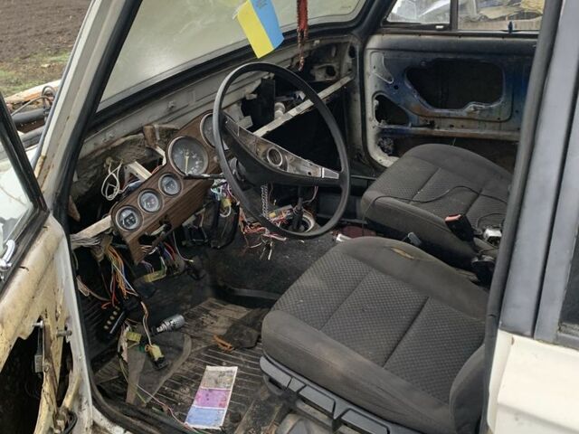 Белый ВАЗ 2106, объемом двигателя 1.6 л и пробегом 3 тыс. км за 237 $, фото 2 на Automoto.ua