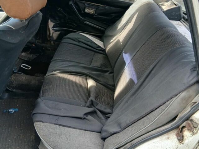 Белый ВАЗ 2106, объемом двигателя 1.3 л и пробегом 999 тыс. км за 191 $, фото 3 на Automoto.ua