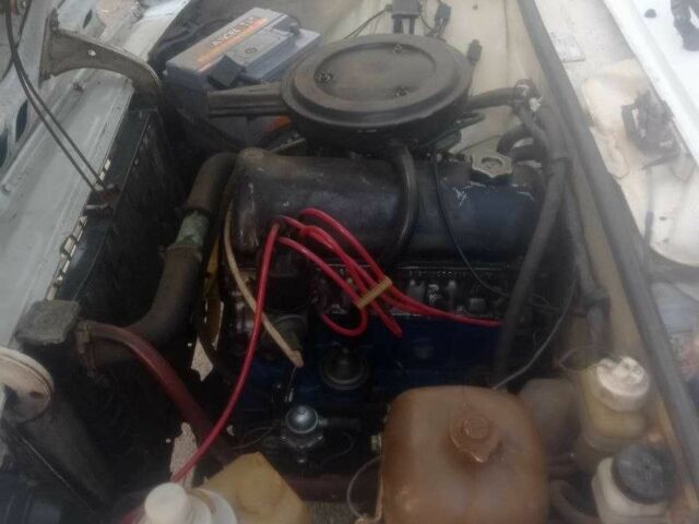 Белый ВАЗ 2106, объемом двигателя 1.6 л и пробегом 160 тыс. км за 1000 $, фото 1 на Automoto.ua