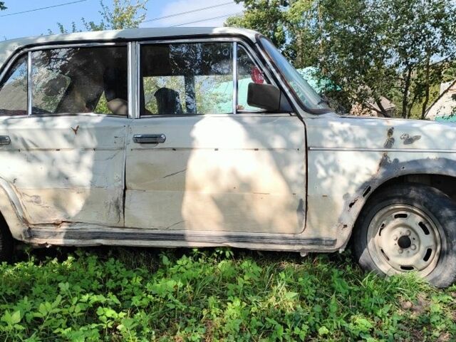 Белый ВАЗ 2106, объемом двигателя 1.3 л и пробегом 548 тыс. км за 10000 $, фото 1 на Automoto.ua
