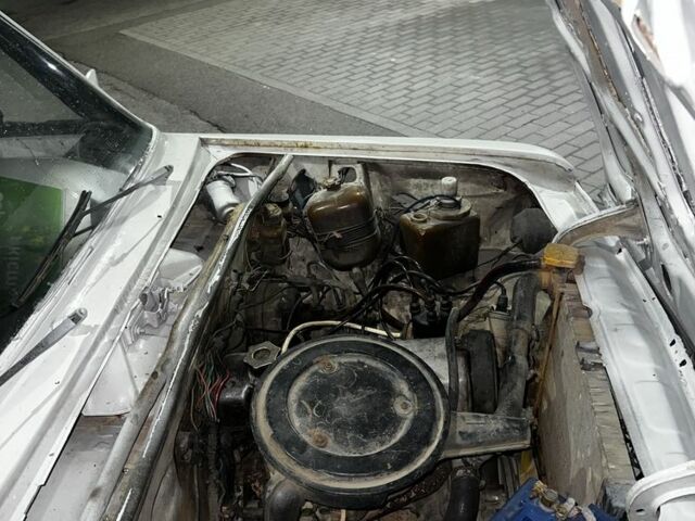 Белый ВАЗ 2106, объемом двигателя 1.4 л и пробегом 3 тыс. км за 370 $, фото 5 на Automoto.ua