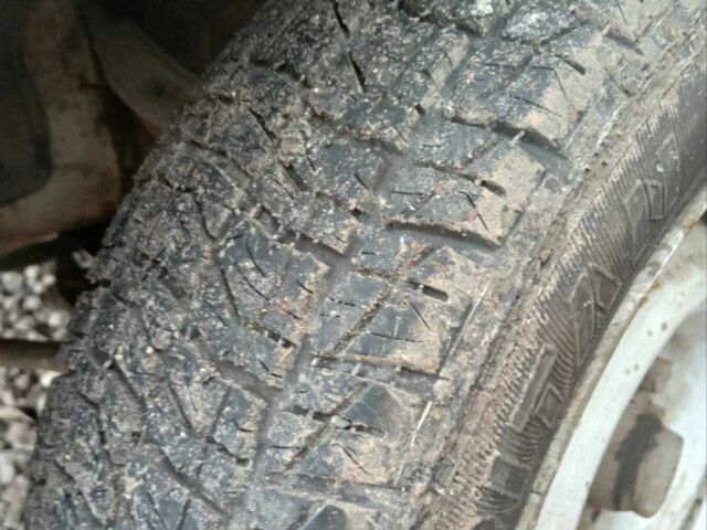 Белый ВАЗ 2106, объемом двигателя 1.3 л и пробегом 1000 тыс. км за 518 $, фото 11 на Automoto.ua