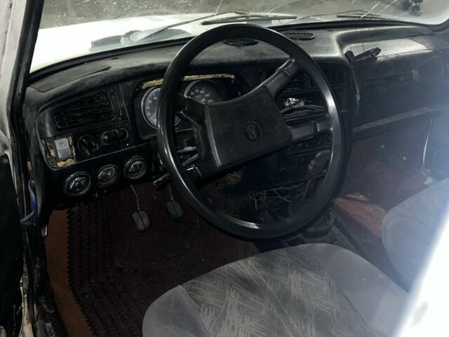 Белый ВАЗ 2106, объемом двигателя 1.4 л и пробегом 3 тыс. км за 370 $, фото 3 на Automoto.ua