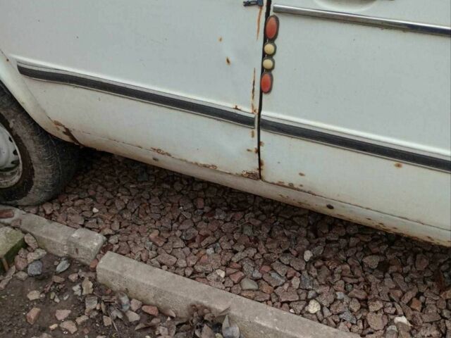 Белый ВАЗ 2106, объемом двигателя 1.3 л и пробегом 1000 тыс. км за 518 $, фото 8 на Automoto.ua